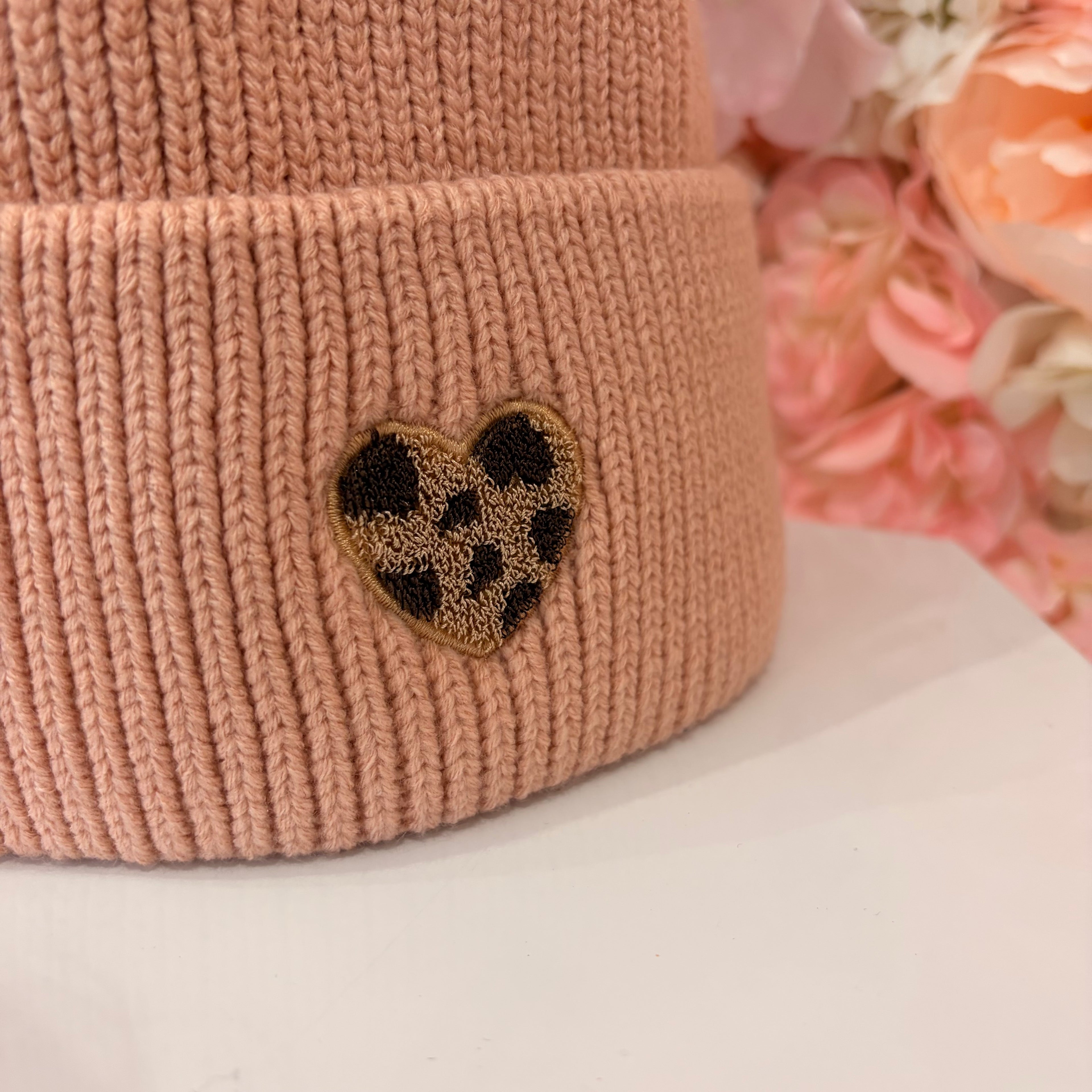 Bonnet coeur léopard