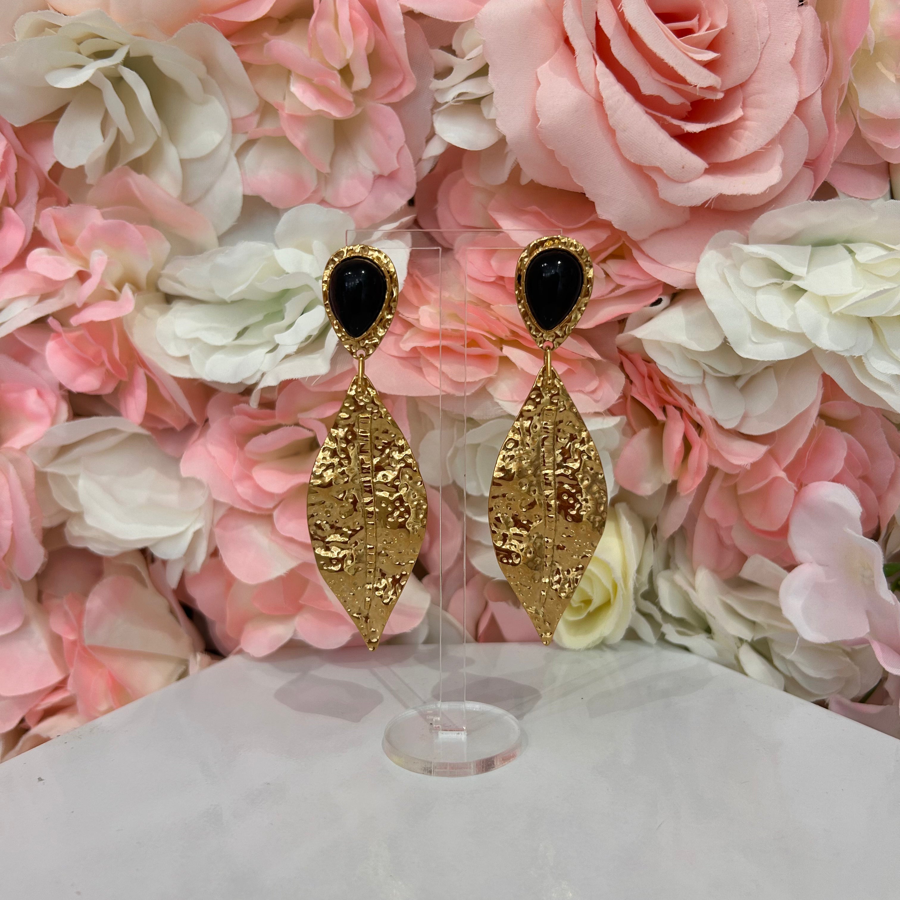 Boucles feuilles martelées